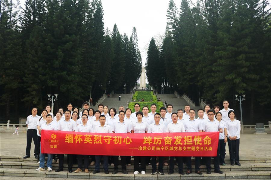 医生掀开奶罩边躁边狠狠躁视频