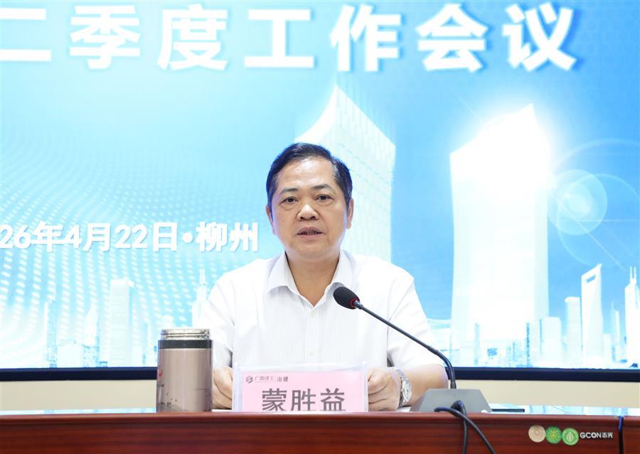 医生掀开奶罩边躁边狠狠躁视频