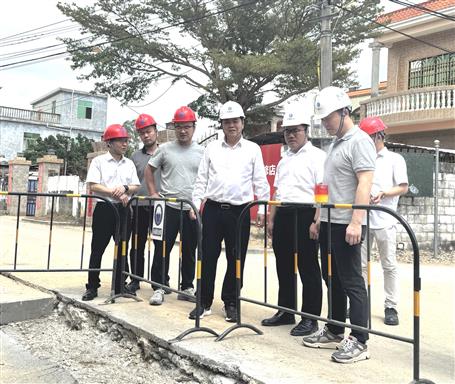 【实干筑梦·竞赛争锋】蒙胜益到第六分公司区外项目调研指导